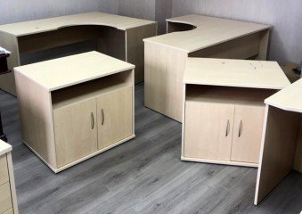 Комплект офисной мебели для персонала
